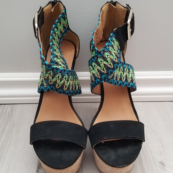 Wedge heels - Picture 2 of 3